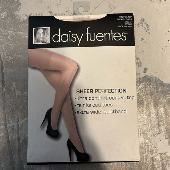 Daisy Fuentes control top pantyhose - Picture 1 of 3